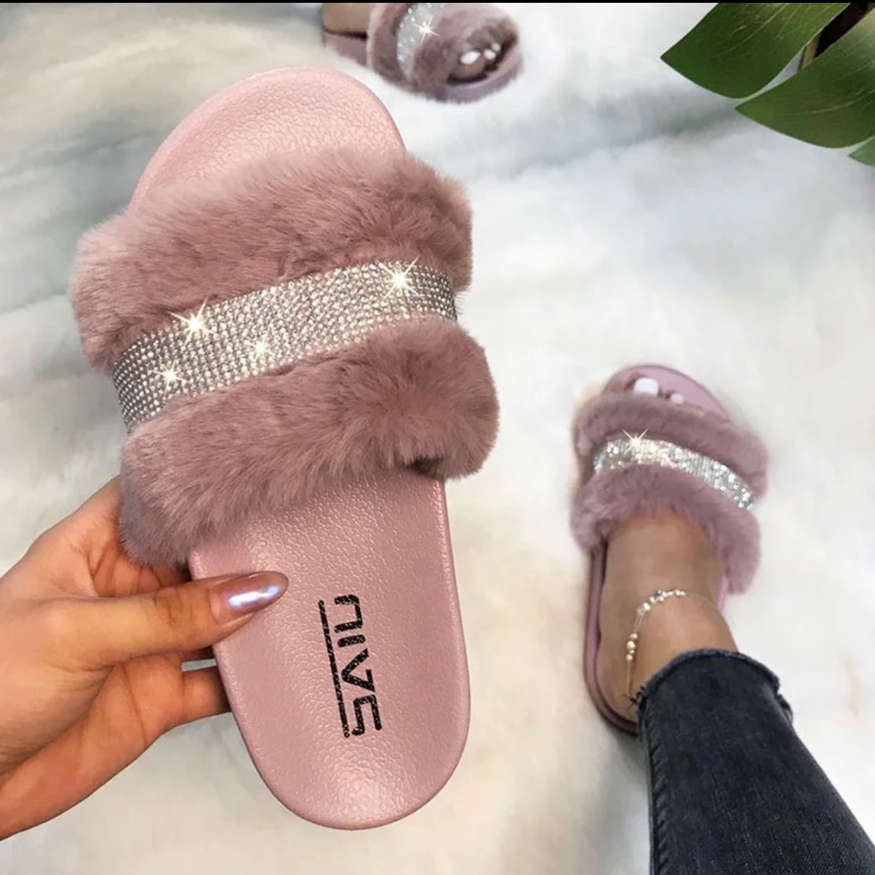 Mauve Faux Fur Rhinestone Slides - Comfy Crystal Slip-On Slippers
